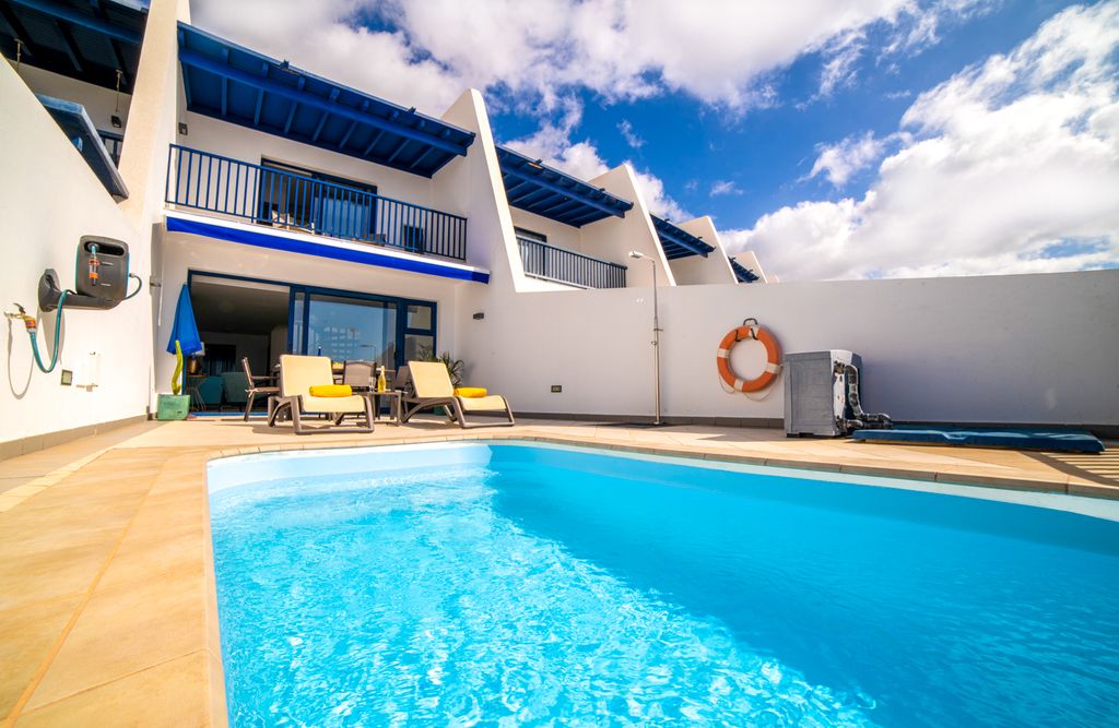 Casa Bajamar. Lanzarote Olivers Travels 1