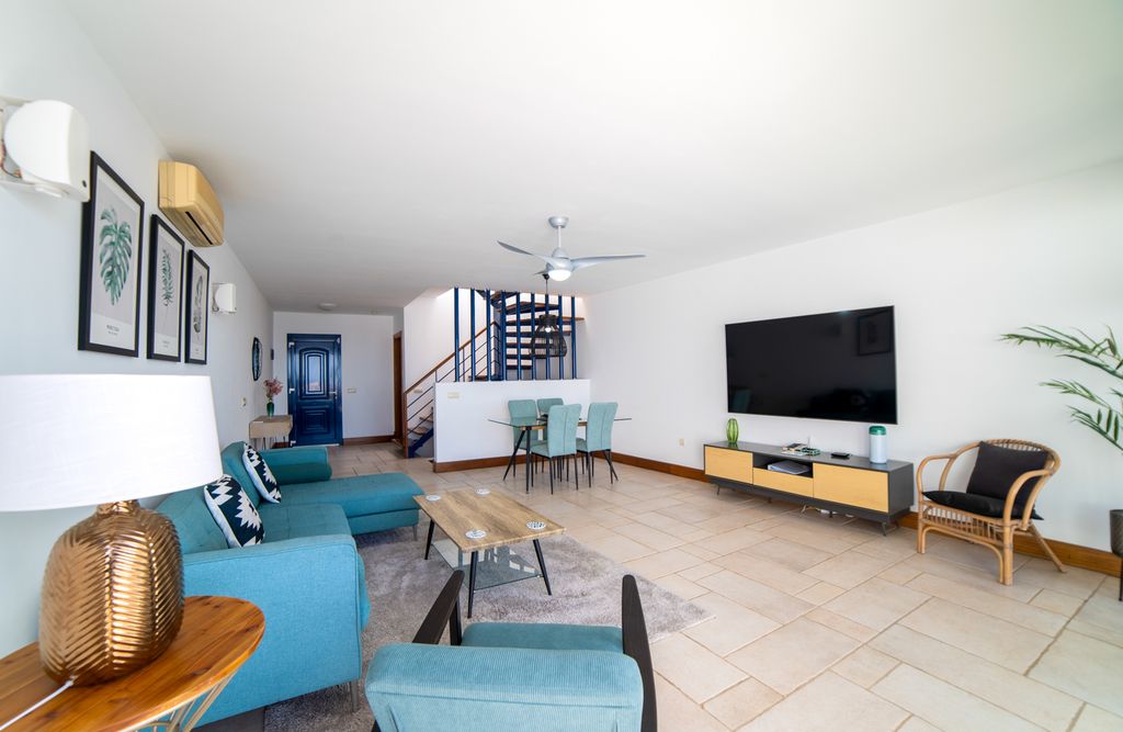 Casa Bajamar. Lanzarote Olivers Travels 4