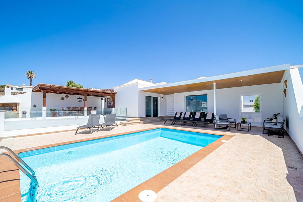 Villa Cereta Lanzarote Olivers Travels 1