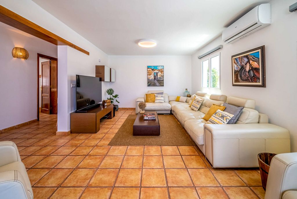 Villa Cereta Lanzarote Olivers Travels 3