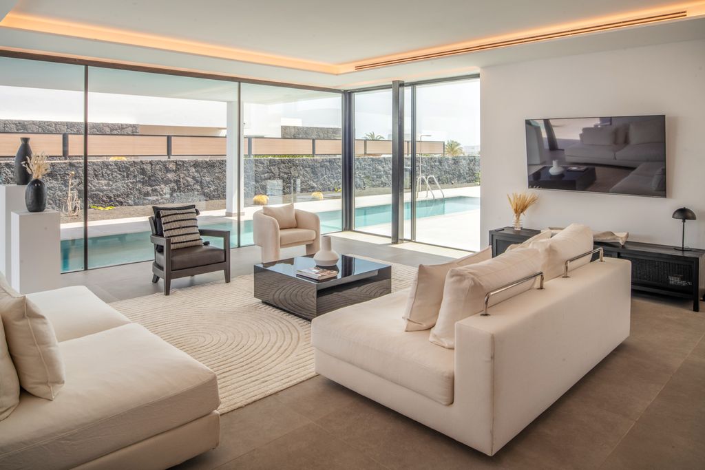 Villa Sarala Lanzarote Olivers Travels 3