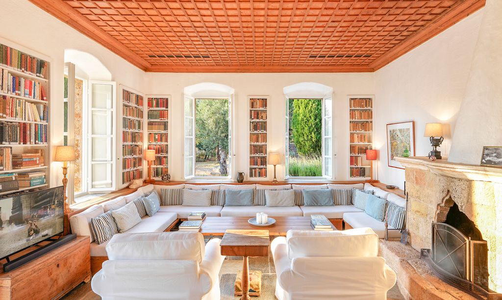 Villa Patrice Mainland Greece Olivers Travels 3