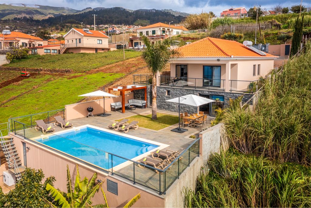 Villa Ponta do Sol Calheta Olivers Travels 2