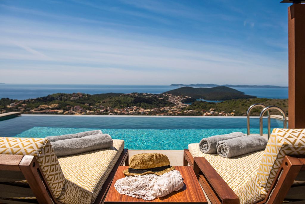 Dodonas Villas Sivota Olivers Travels 1
