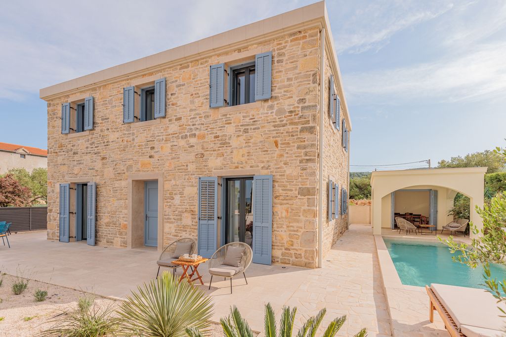 Villa Arche Dalmatia Coast Olivers Travels 1