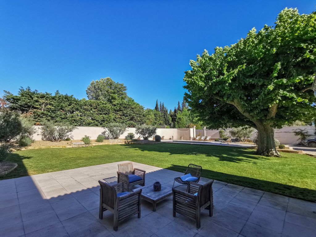 Le Platane Provence Olivers Travels 2 01