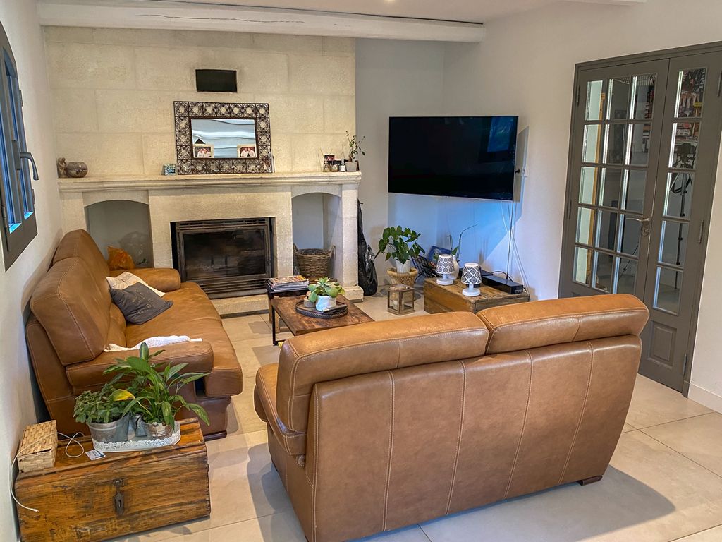 Le Platane Provence Olivers Travels 3 01