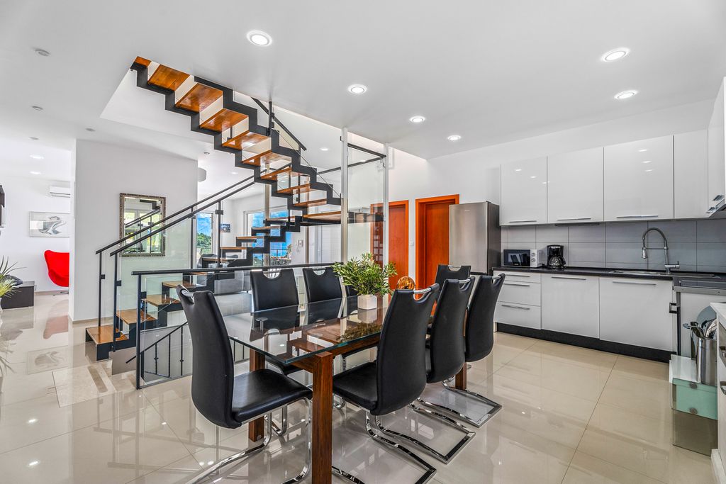 Villa Suvi Dalmatia Coast Olivers Travels 5