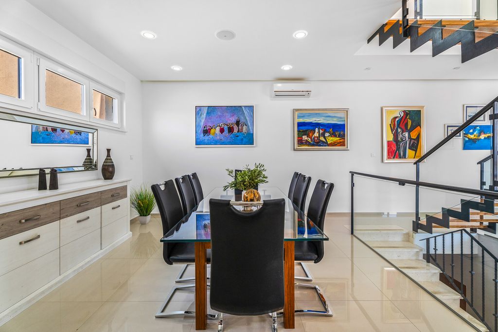 Villa Suvi Dalmatia Coast Olivers Travels 4