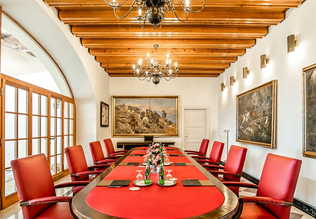 Knights Castle Alpine Olivers Travels 4