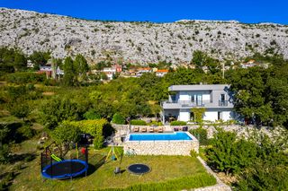 Rosemary Villa Dalmatia Coast Olivers Travels 1