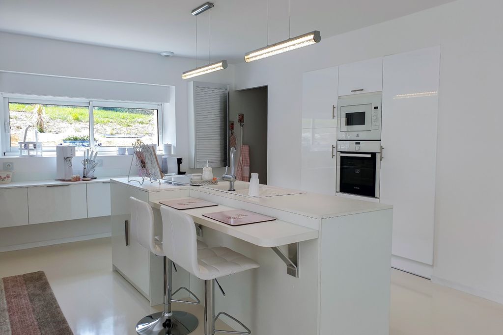 Villa Des Fleurs Dordogne Olivers Travels 1 4