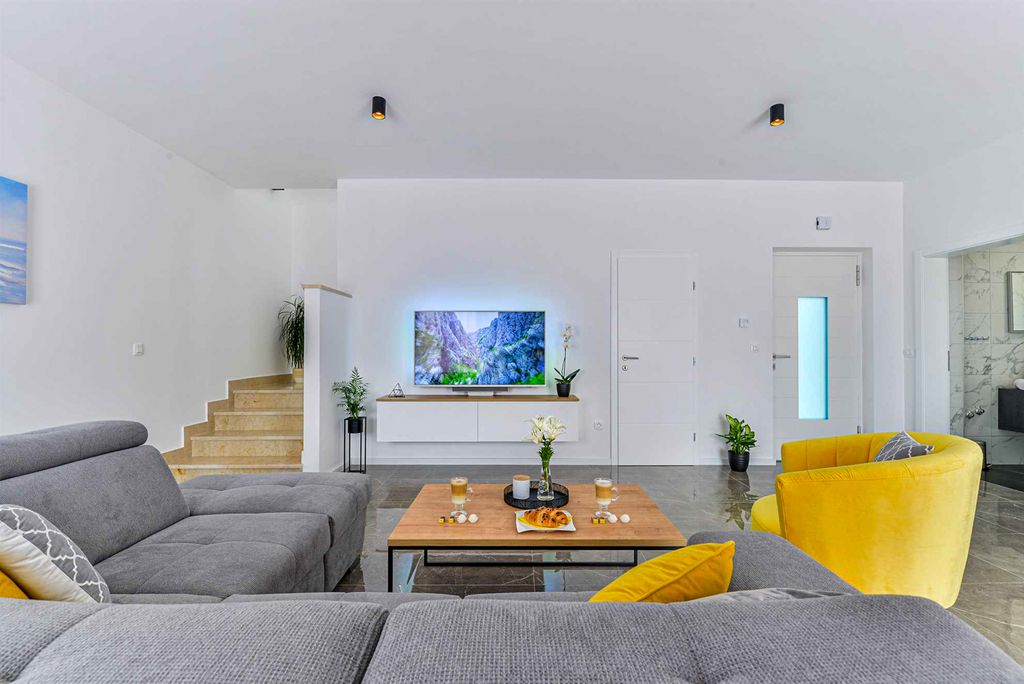 Villa Tresna Dalmatia Coast Olivers Travels 4