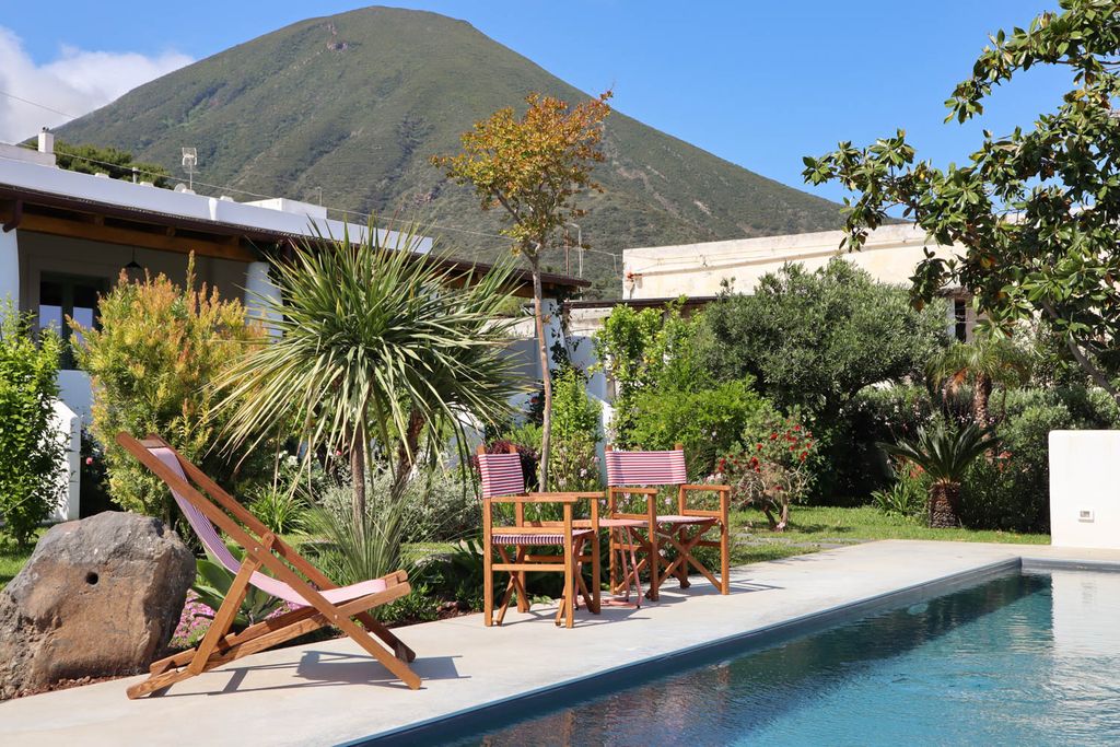 Villa Malfa Sicily Italy OliversTravels 3