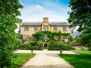 Orchard Manor South West england Olivers Travelss 1