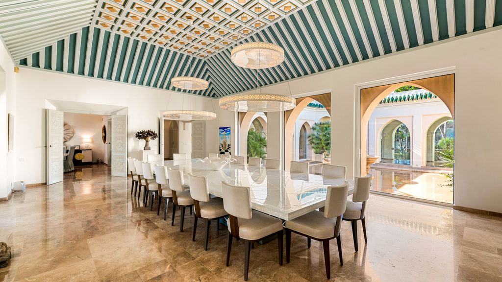 Palace By The Sea CostaDelSol Olivers Travels 4