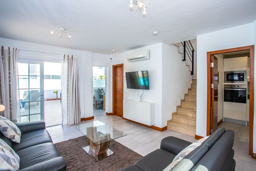 Villa Rubicon Blanca Lanzarote Olivers Travels 1  4 