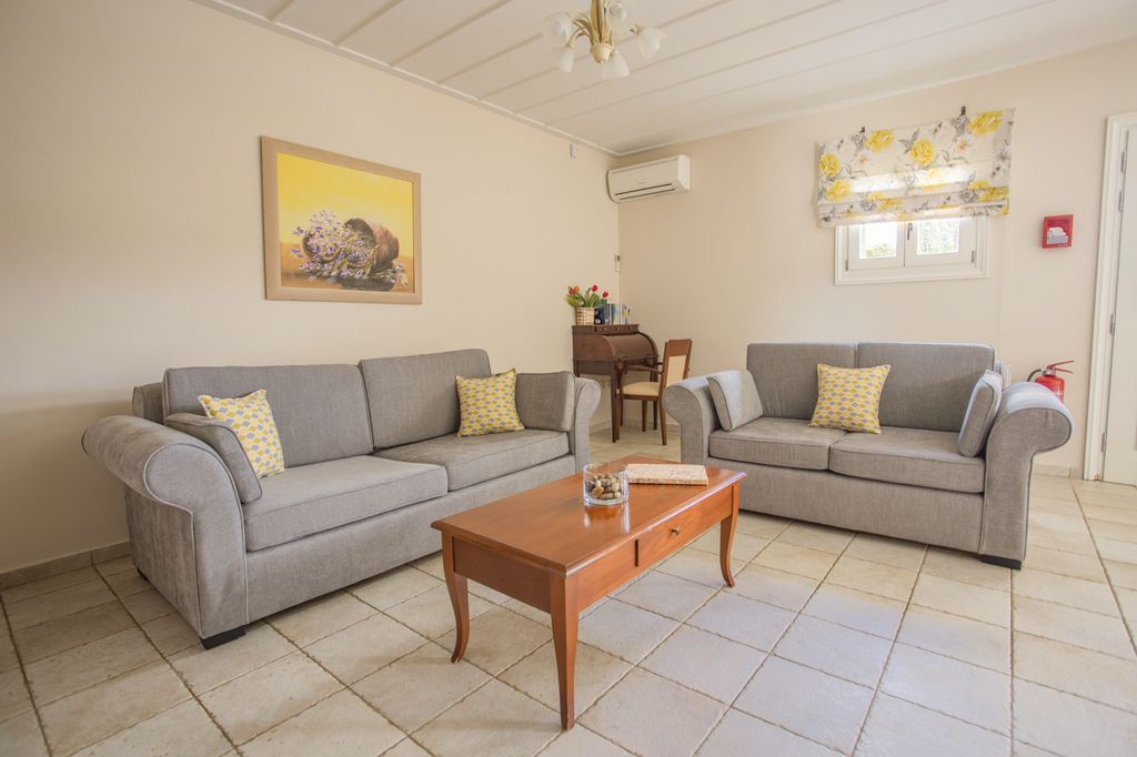 Villa Dinos Kefalonia Olivers Travels 3