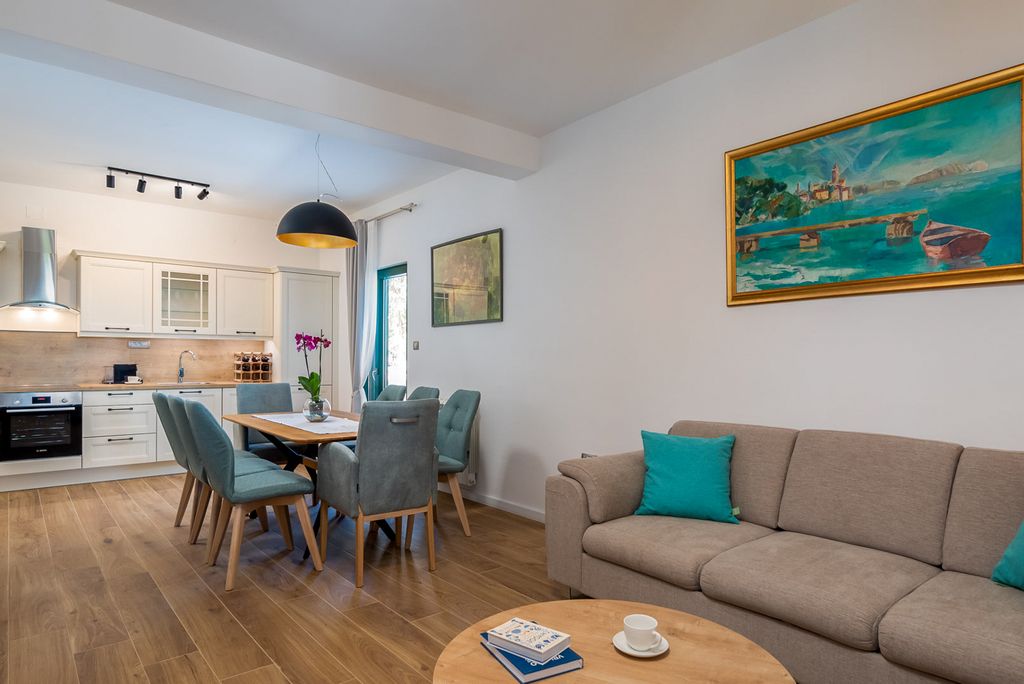 Villa Terrano Dalmatia Coast Olivers Travels 3