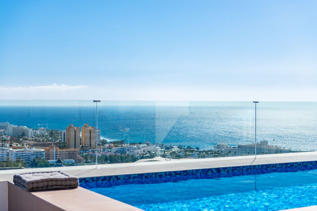 Tenerife Siam Sky Tenerife Olivers Travels 2  3 