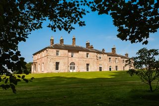 Thorny House Scotland Olivers Travels 1.1