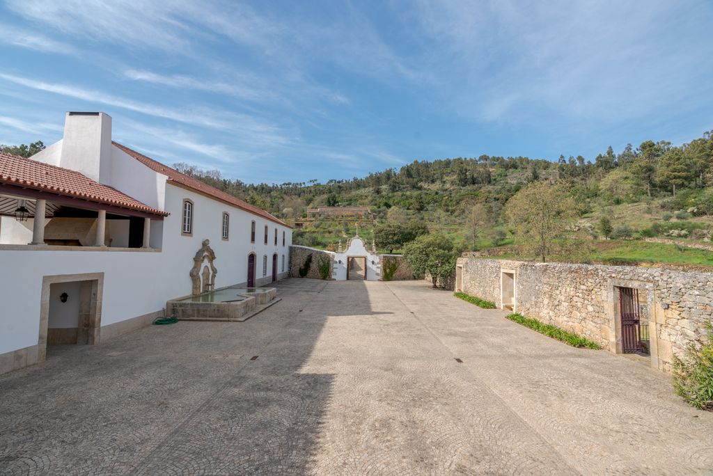 Villa Campestre Minho Olivers Travels 02