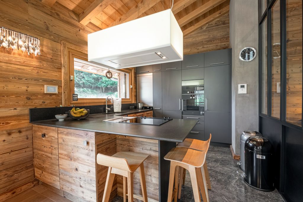 Chalet Astre Olivers Travels 4