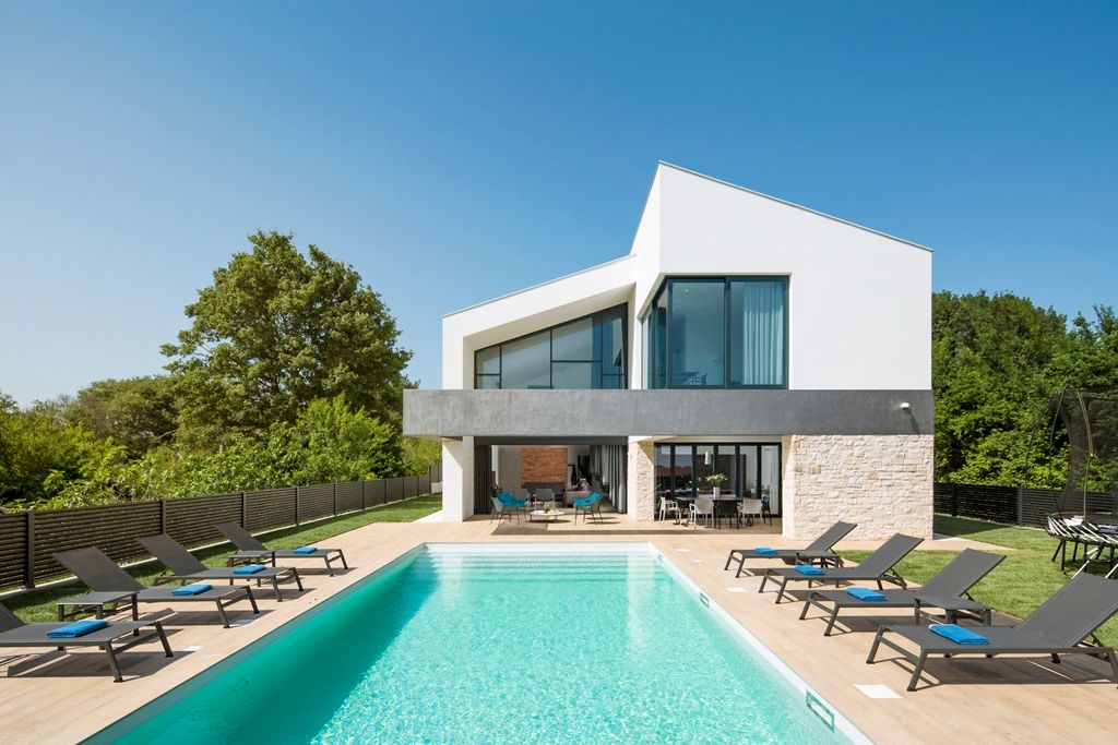 Villa Pomada Istria Olivers Travels 1
