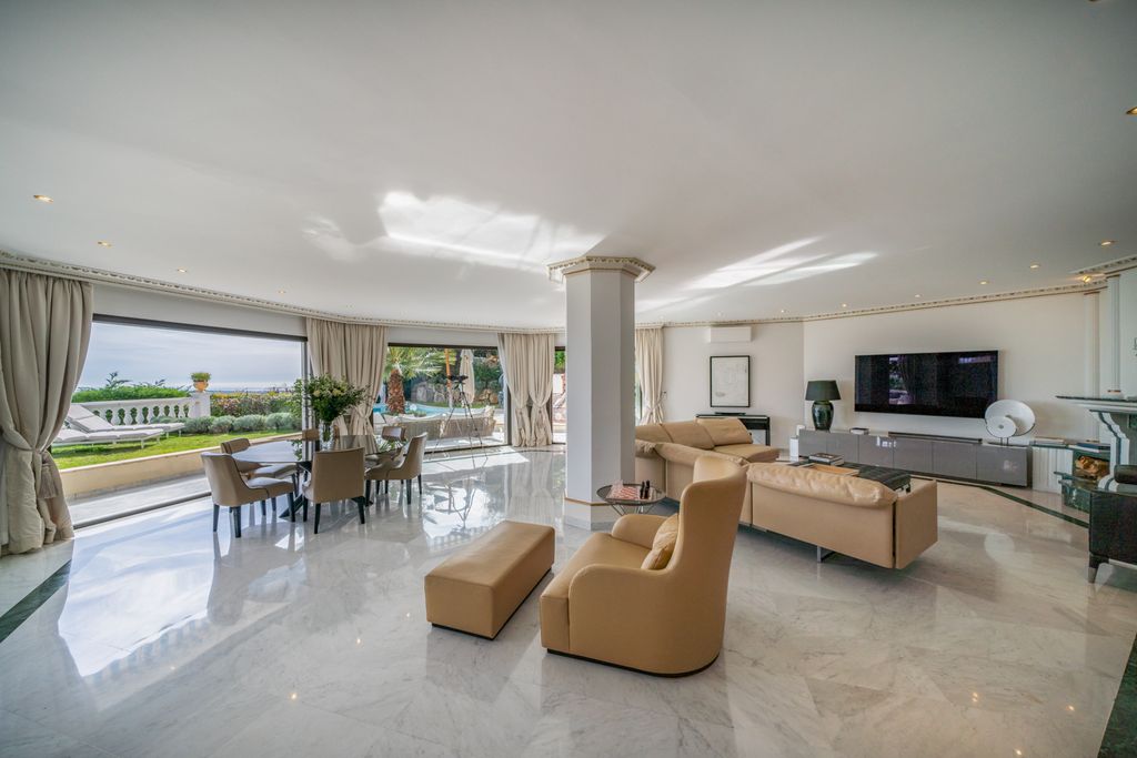 Villa Albertine French Riviera Olivers Travels 3