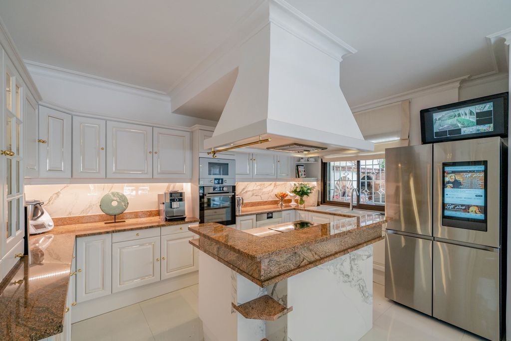 Villa Albertine French Riviera Olivers Travels 4