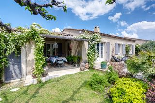 La Maison Fleurie Provence Olivers Travel 1