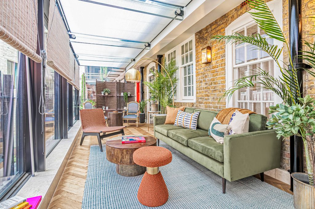 La Rose Apartment London Olivers Travels 2