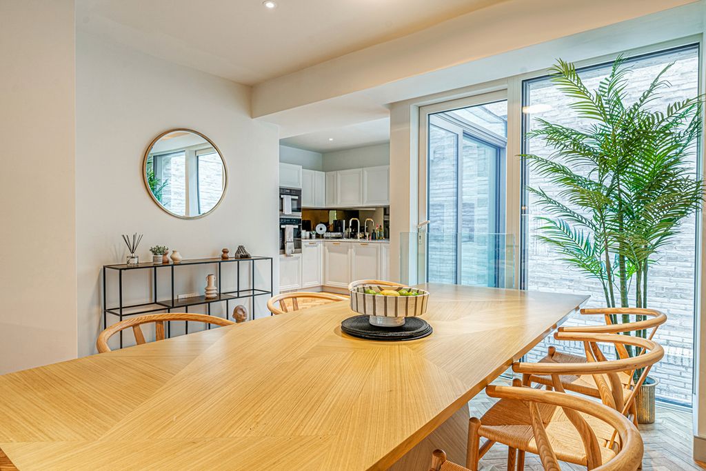 Apartment Mahoney London Olivers Travels 4