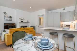 Wagon Apartment London Olivers Travels 1