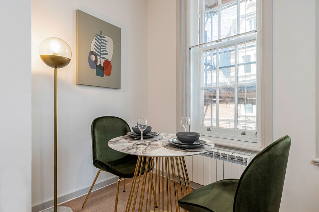 Tunnock Apartment London Olivers Travels 4