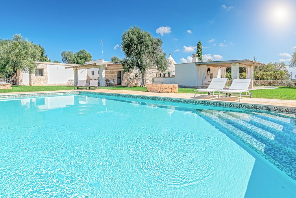 Trulli Akati Puglia Olivers Travels 1