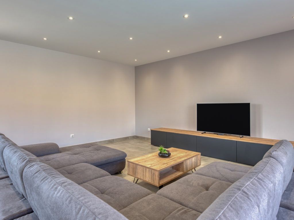 Maison Coloree Aquitaine Olivers Travels 4