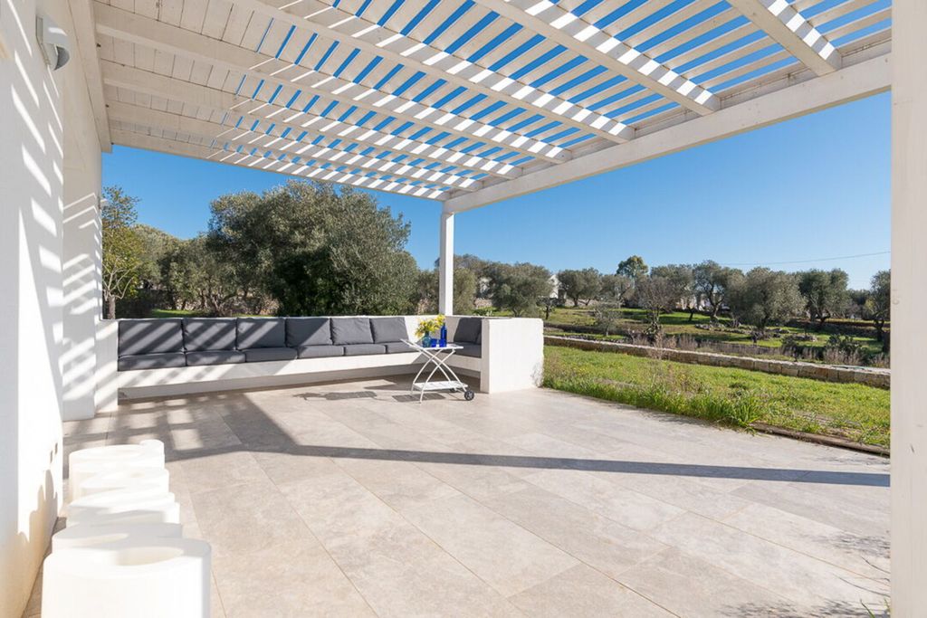 Trullo Poesia Puglia Olivers Travels 5