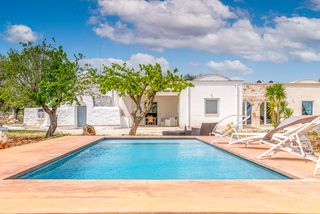 Trullo Latiano Puglia Olivers Travels 1