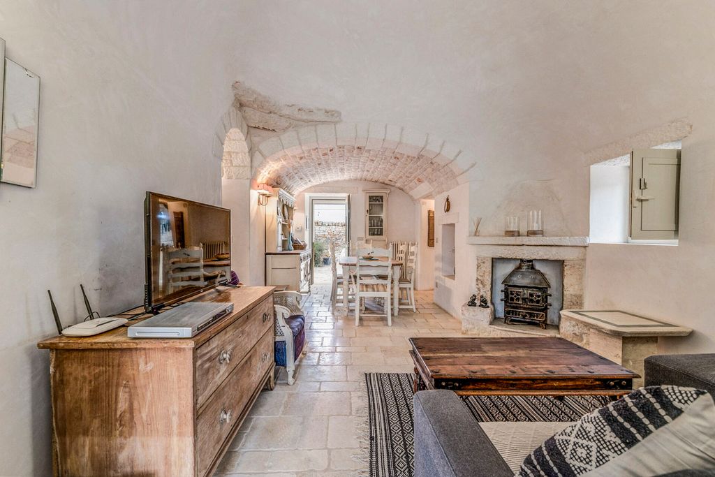 Trullo Iduna Puglia Olivers Travels 3
