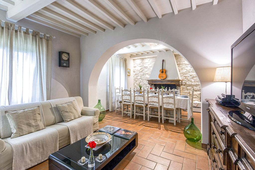 Villa Bagnolo Tuscany Olivers Travels 3