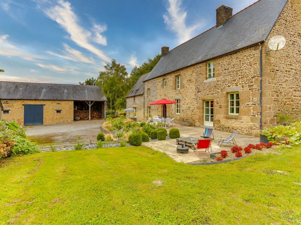 La Petit Etang Brittany Olivers Travels 1