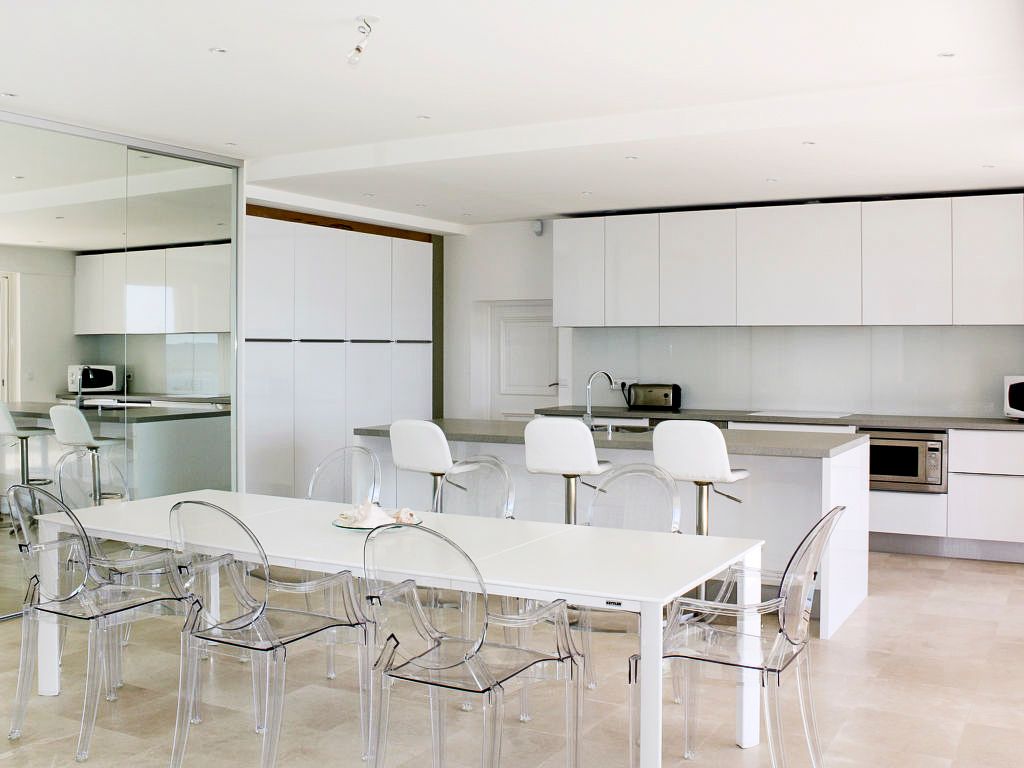 Vue du Sud French Riviera Olivers Travels 4