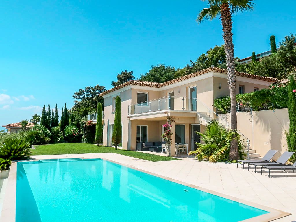 Vue du Sud French Riviera Olivers Travels 2