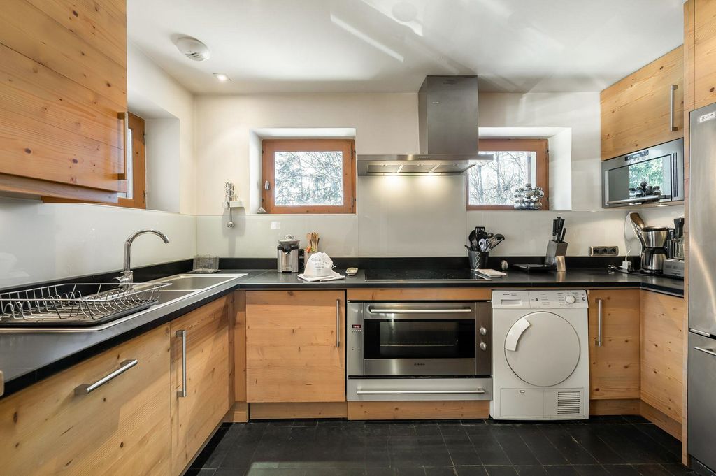 Chalet Creek Meribel Olivers Travels 5