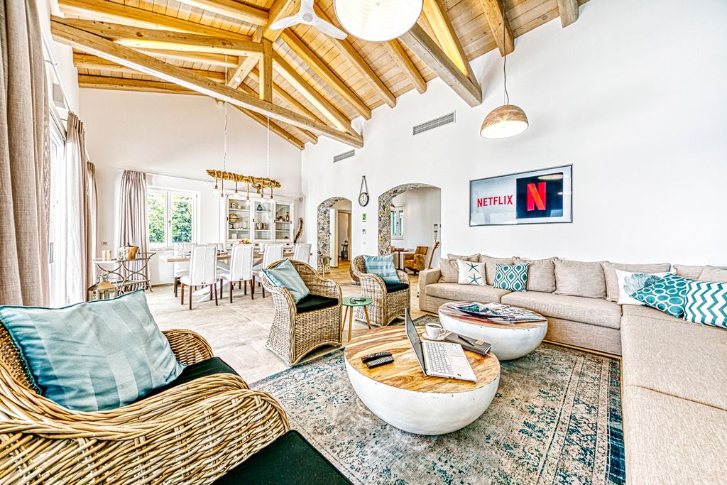 Villa Yamas Corfu Olivers Travels 3