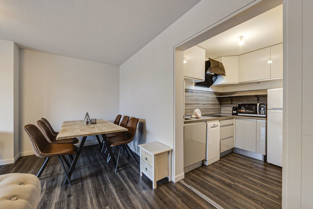 Apartment Sylvian Val Isere Olivers Travels 5