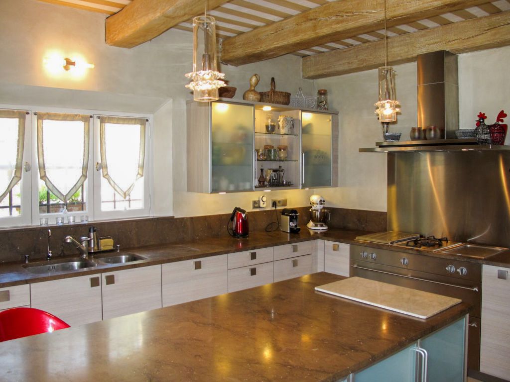 La Vue Des Maures French Riviera Olivers Travels 5