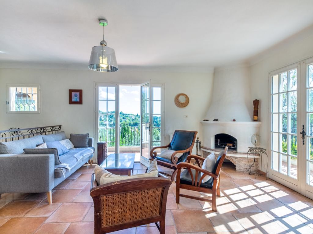 Maison Des Parfums French Riviera Olivers Travels 3