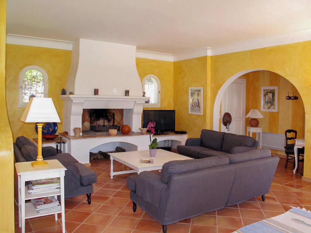 Maison Bonheur Provence Olivers Travels 3